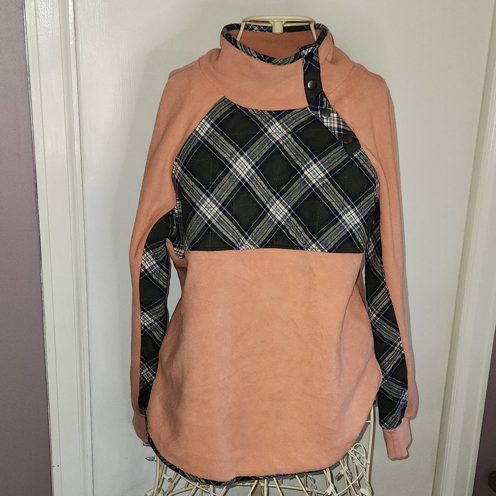 Entro Peach Fleece Pullover Jacket with Green Plaid Accents Cabincore Size S